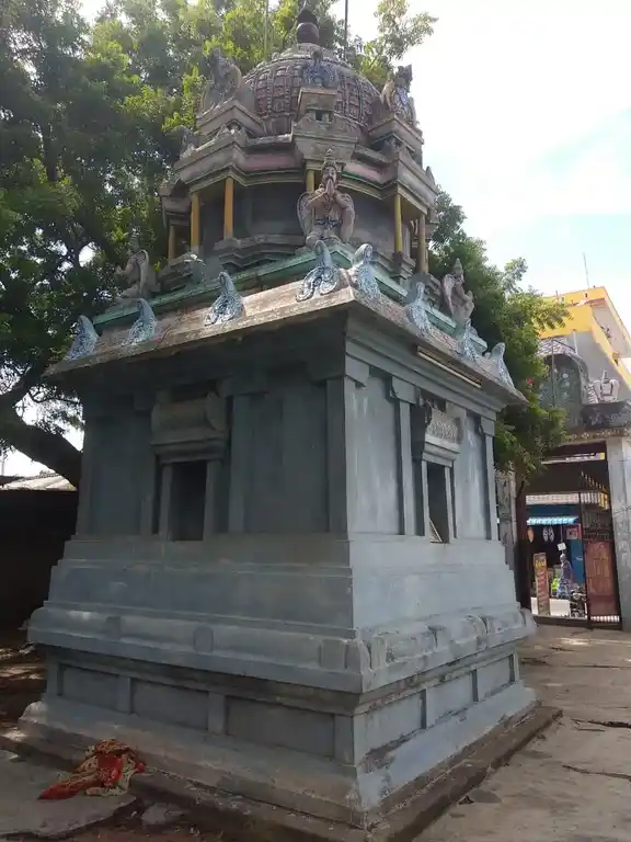 Arulmigu Throwpathiyamman Temple, Kottakuppam - 605104 அருள்மிகு திரௌபதியம்மன் திருக்கோயில், Kottakuppam - 605104, Viluppuram - Ancient Temple Architecture and History Image 4