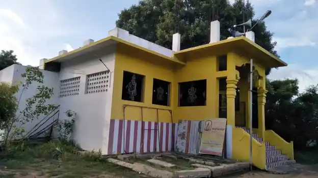 Arulmigu Throwpathiyamman Temple, Near Ottapalam, Kattuparamakudi - 623707 அருள்மிகு திரௌபதி அம்மன் திருக்கோயில், Near Ottapalam, Kattuparamakudi - 623707, Ramanathapuram - Ancient Temple Architecture and History Image 3