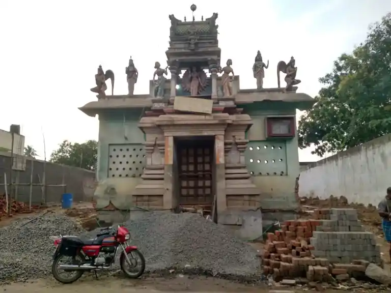 Arulmigu Throwpathiyamman Temple, Puranasingapalayam - 605107 அருள்மிகு திரௌபதியம்மன் திருக்கோயில், Puranasingapalayam - 605107, Viluppuram - Ancient Temple Architecture and History Image 2