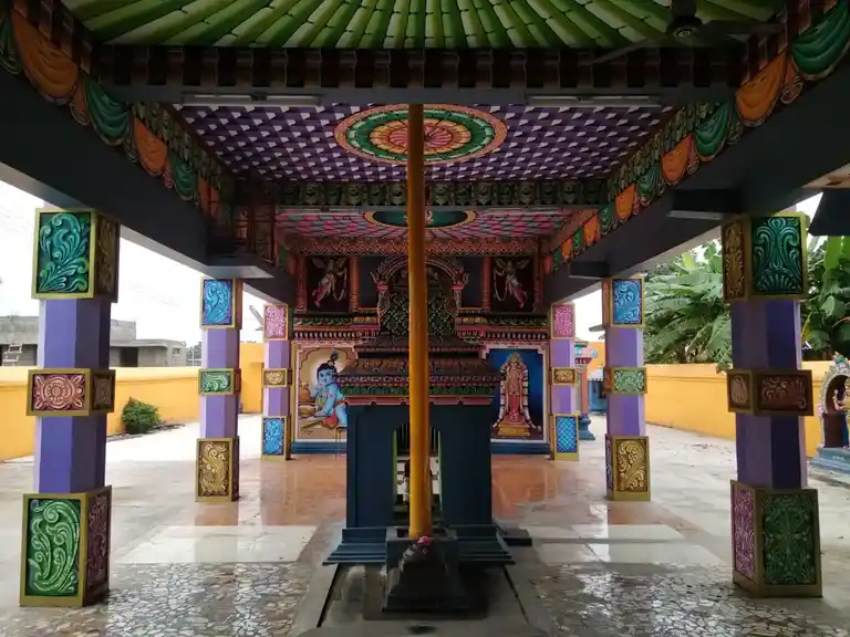 Arulmigu Throwpathiyamman Temple, Sagadevan Peetai - 605103 அருள்மிகு திரௌபதியம்மன் திருக்கோயில், Sagadevan Peetai - 605103, Viluppuram - Ancient Temple Architecture and History Image 3