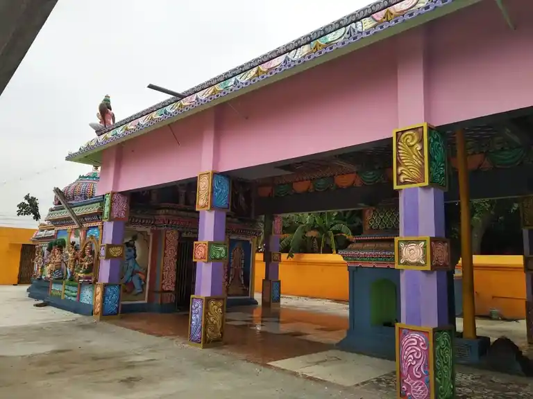 Arulmigu Throwpathiyamman Temple, Sagadevan Peetai - 605103 அருள்மிகு திரௌபதியம்மன் திருக்கோயில், Sagadevan Peetai - 605103, Viluppuram - Ancient Temple Architecture and History Image 4