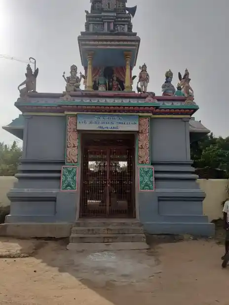 Arulmigu Throwpathiyamman Temple, Siruvallikuppam - 605501 அருள்மிகு திரௌபதியம்மன் திருக்கோயில், Siruvallikuppam - 605501, Viluppuram - Ancient Temple Architecture and History Image 4