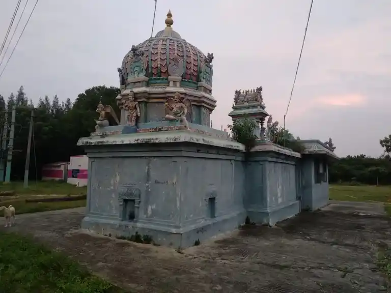 Arulmigu Throwpathiyamman Temple, Vengaaram - 604301 அருள்மிகு திரௌபதியம்மன் திருக்கோயில், Vengaaram - 604301, Viluppuram - Ancient Temple Architecture and History Image 4