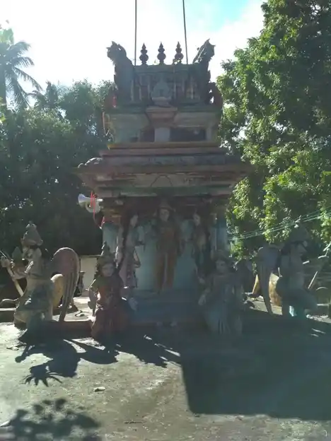 Arulmigu Throwpathyamman Temple, Kizhperumpakkam, Kizhperumpakkam - 605602 அருள்மிகு திரௌபதியம்மன் திருக்கோயில், கீழ்பெரும்பாக்கம், கீழ்பெரும்பாக்கம் - 605602, Viluppuram - Ancient Temple Architecture and History Image 5