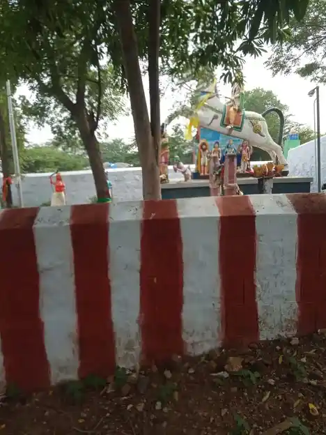 Arulmigu Thruvettai Ayyanar Temple, Thirumanikkam - 625535 அருள்மிகு திருவேட்டை அய்யனார் திருக்கோயில், Thirumanikkam - 625535, Madurai - Ancient Temple Architecture and History Image 4