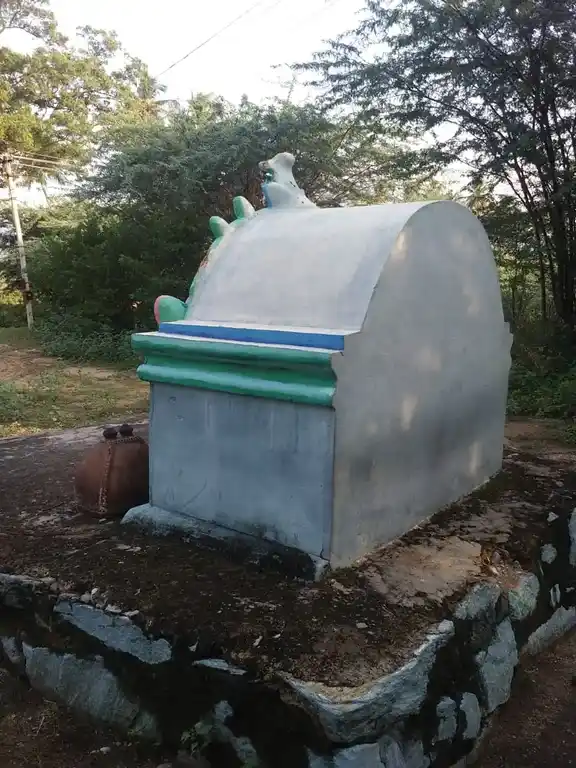 Arulmigu Thullukutti Kannimaar Temple, R.Kombai - 624706