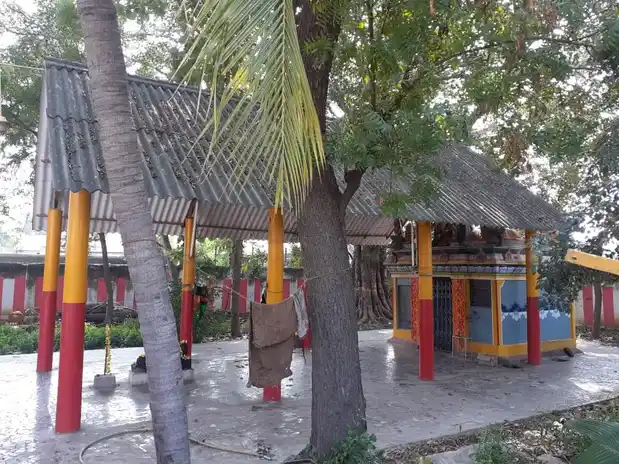 Arulmigu Thulukkanathamman Temple, Thoppukana, Arcot - 632503 அருள்மிகு துலுக்கானத்தம்மன் திருக்கோயில், தோப்புகானா, ஆற்காடு - 632503, Ranipet - Ancient Temple Architecture and History Image 2