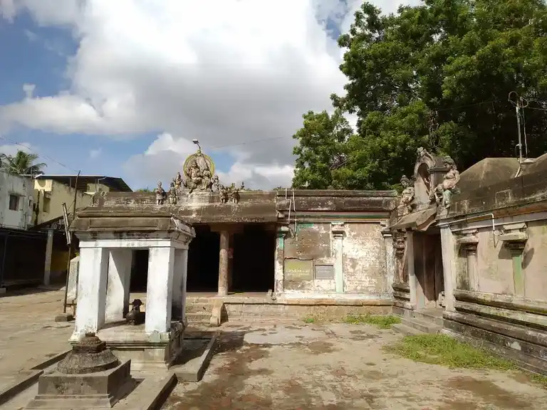 Arulmigu Thurvarsakar Temple, Kela Veethi - 610001 அருள்மிகு துர்வாசகர் திருக்கோயில், Kela Veethi - 610001, Thiruvarur - Ancient Temple Architecture and History Image 8