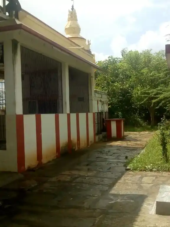 Arulmigu Tiruvetteswarar Temple, Vao Office Opp, Agoor - 631209 அருள்மிகு திருவேட்டீஸ்வரர் திருக்கோயில், Vao Office Opp, Agoor - 631209, Tiruvallur - Ancient Temple Architecture and History Image 3