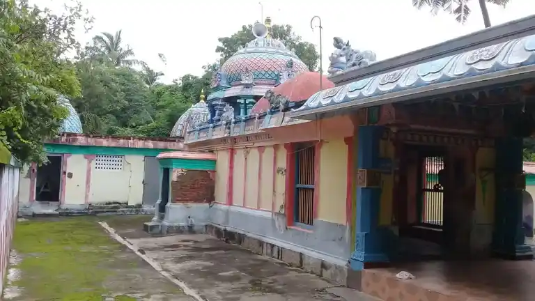 Arulmigu Ubayavetheeswarar Temple, Keezhamaruthuvakudi - 610101 அருள்மிகு உபயவேதீஸ்வரர் திருக்கோயில், Keezhamaruthuvakudi - 610101, Thanjavur - Ancient Temple Architecture and History Image 5