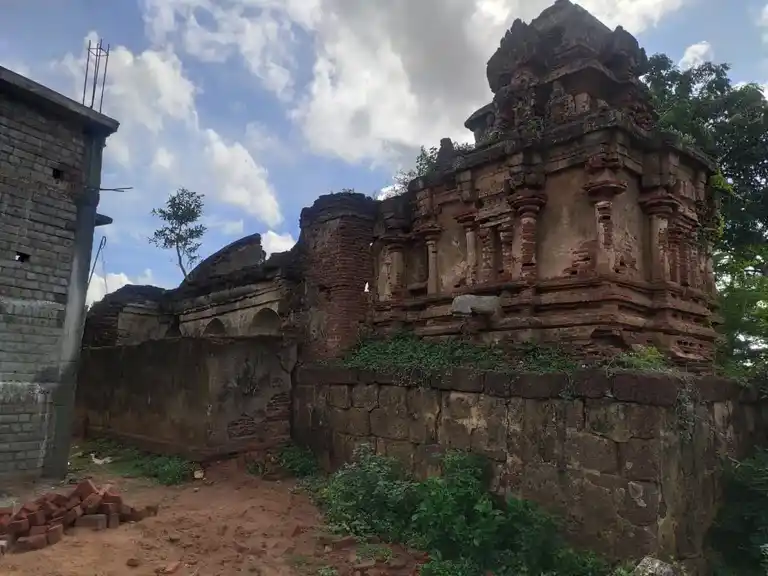 Arulmigu Ucchi Pillaiyar Temple, Paakkudi - 614616