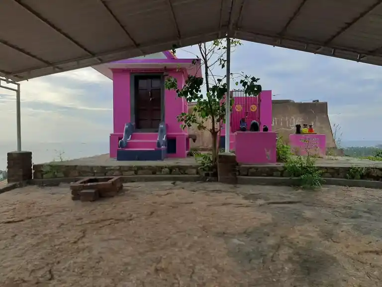 Arulmigu Ucchidharma Sakthiammantemple, Thozhicode, Thengapatinam - 629173