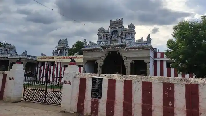 Arulmigu Ucchini Maakali Amman Temple, T.N.Puthukudi - 627855 அருள்மிகு உச்சினிமாகாளியம்மன் திருக்கோயில், T.N.Puthukudi - 627855, Tenkasi - Ancient Temple Architecture and History Image 3