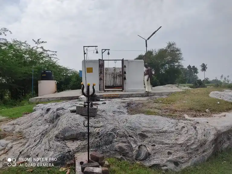 Arulmigu Uchchiyamman & Ponniyamman Temples, Aaviyur - 605757