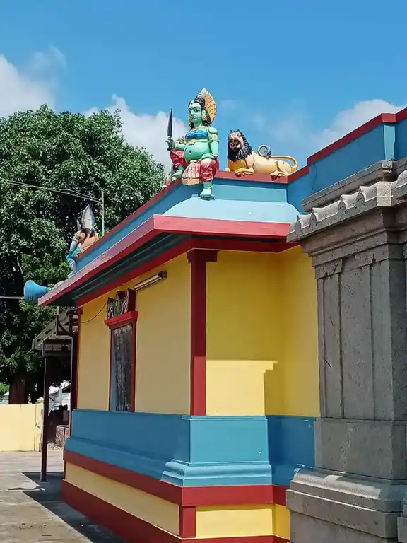 Arulmigu Uchi Maakaliamman Temple, R.Velur, R.Velur - 642112 அருள்மிகு உச்சிமாகாளியம்மன் திருக்கோயில், R.Velur, R.Velur - 642112, Tiruppur - Ancient Temple Architecture and History Image 4