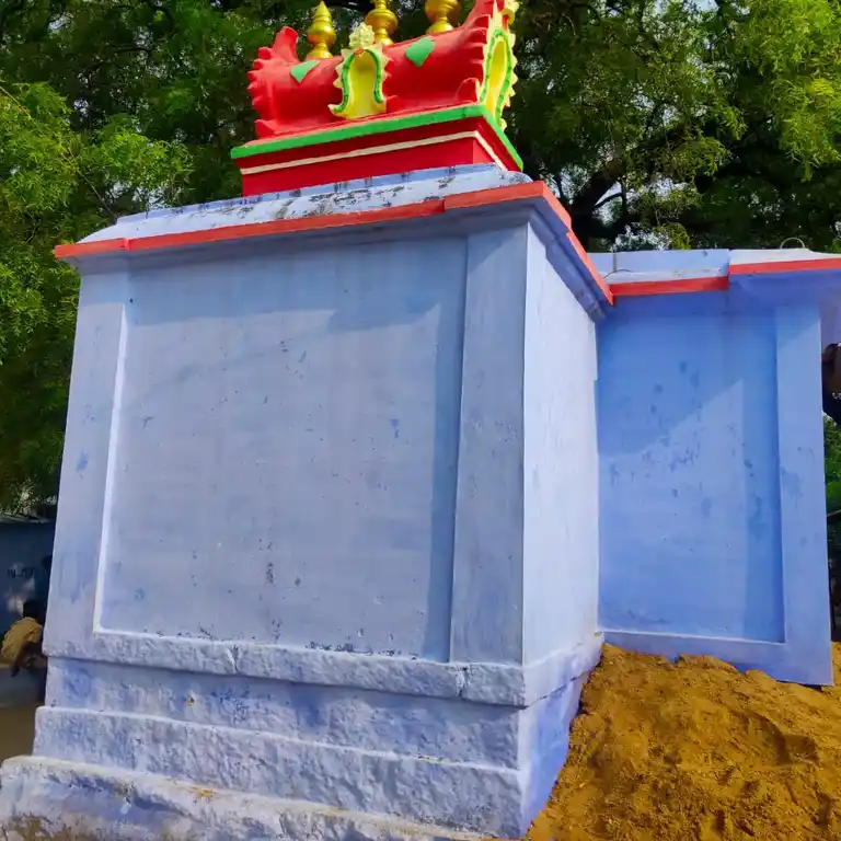 Arulmigu Uchinimahali Amman Temple, Karisoolnthamangalam - 627453 அருள்மிகு உச்சினிமாகாளியம்மன் திருக்கோயில், கரிசூழ்ந்தமங்கலம் - 627453, Tirunelveli - Ancient Temple Architecture and History Image 3