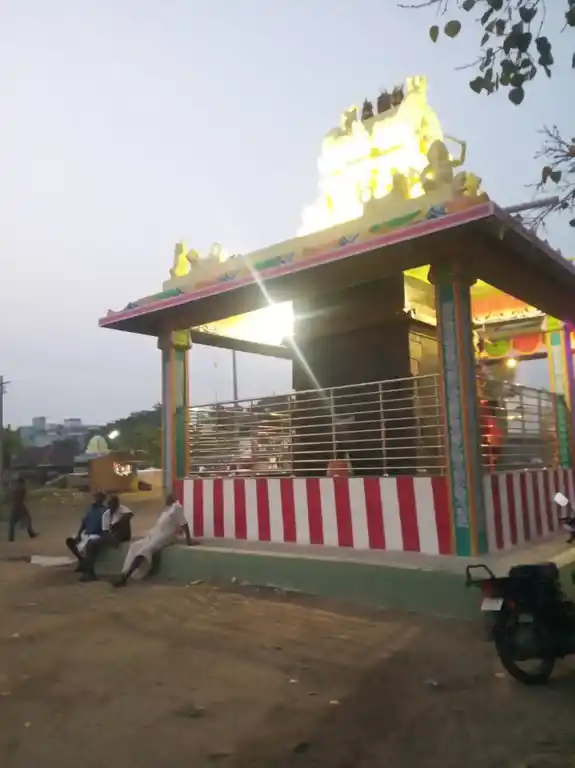 Arulmigu Uchinimahaliamman Temple, Middle Of The Street, Sankarankoil - 627756