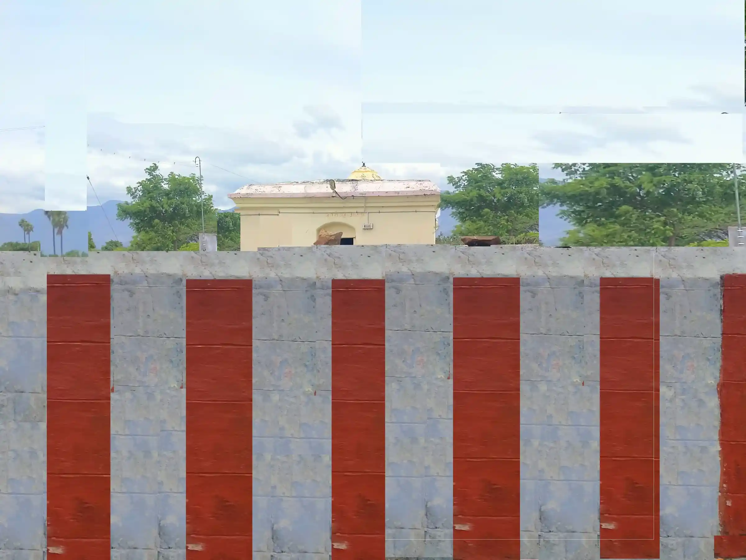 Arulmigu Uchivinayagar Ponnalagiamman Temple, Ayyampalayam - 624621 அருள்மிகு முத்து விநாயகர் பொன்னழகியம்மன் திருக்கோயில், அய்யம்பாளையம் - 624621, Dindigul - Ancient Temple Architecture and History Image 2