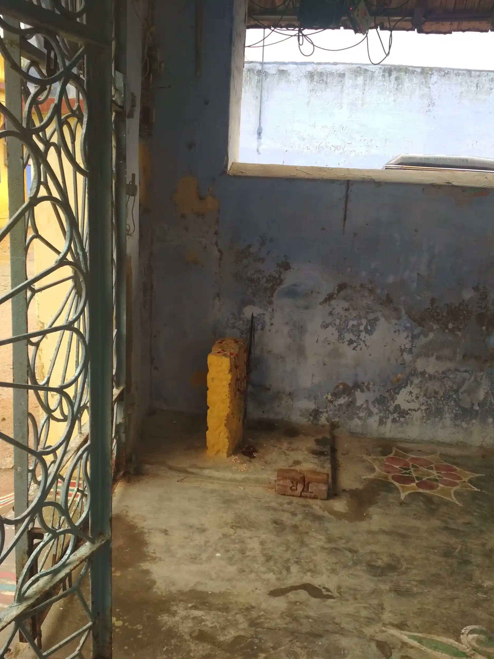 Arulmigu Uchnimakaliamman Temple, Munangipatti - 627355 அருள்மிகு உச்சிமாகாளியம்மன் திருக்கோயில், Munangipatti - 627355, Tirunelveli - Ancient Temple Architecture and History Image 2