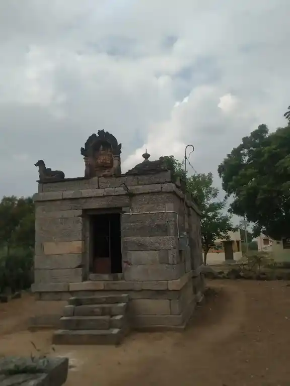 Arulmigu Udaiyavar Kailasanatha Swamy Temple, Thiruthalayour, Thiruthalayr - 621217