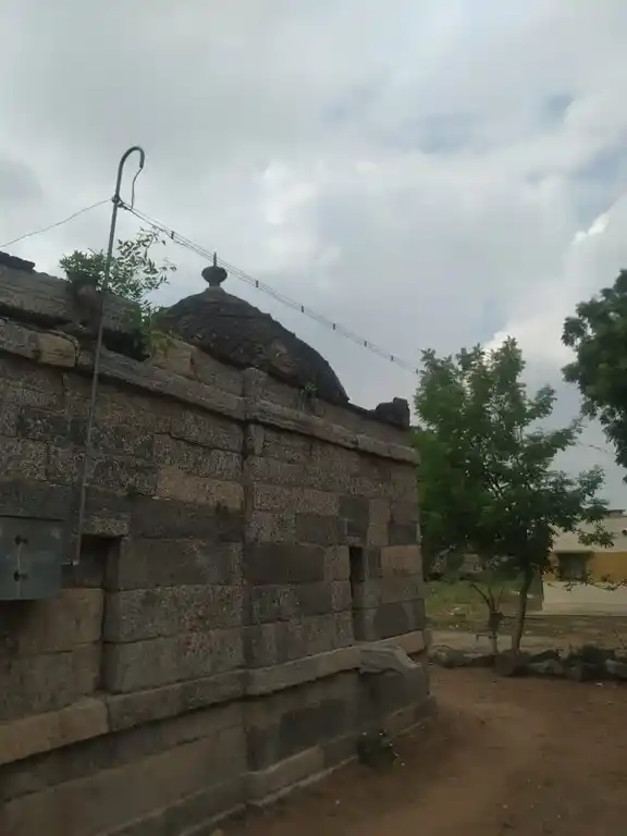Arulmigu Udaiyavar Kailasanatha Swamy Temple, Thiruthalayour, Thiruthalayr - 621217 Arulmigu Udaiyavar Kailasanatha Swamy Temple, Thiruthalayour, Thiruthalayr - 621217, Thiruchirappalli - Ancient Temple Architecture and History Image 4