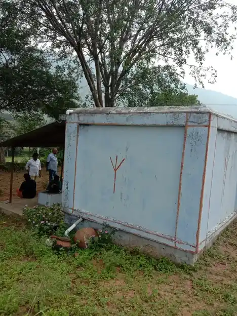 Arulmigu Udayar Temple, Kombur - 636905