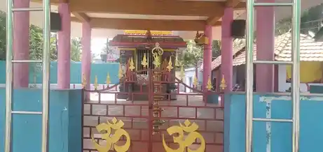 Arulmigu Udayar Thamburan And Amman Temple, Thenkarai - 629175 அருள்மிகு உடையார் தம்புரான் மற்றும் அம்மன் திருக்கோயில், Thenkarai - 629175, Kanyakumari - Ancient Temple Architecture and History Image 4