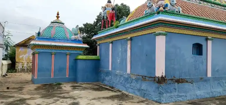 Arulmigu Udayavar Karuppannaswamy Temple, Kanganipatti - 621004 Arulmigu udayavar karuppannaswamy Temple, Kanganipatti - 621004, Thiruchirappalli - Ancient Temple Architecture and History Image 13