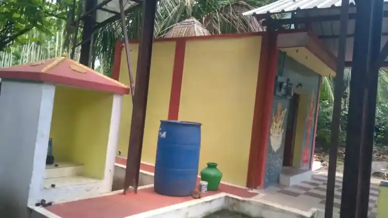 Arulmigu Ujjinimahaliamman Temple, Kallar - 641301