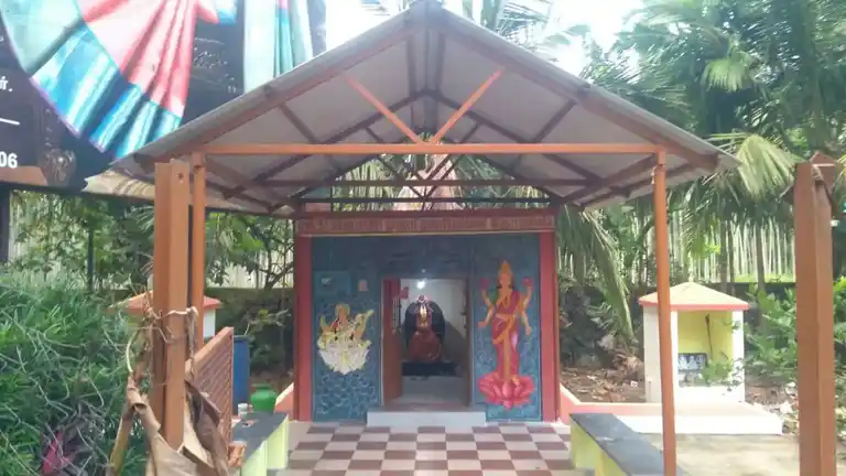 Arulmigu Ujjinimahaliamman Temple, Kallar - 641301 அருள்மிகு உஜ்ஜனிமாகாளியம்மன் திருக்கோயில், கல்லர், Kallar - 641301, Coimbatore - Ancient Temple Architecture and History Image 3