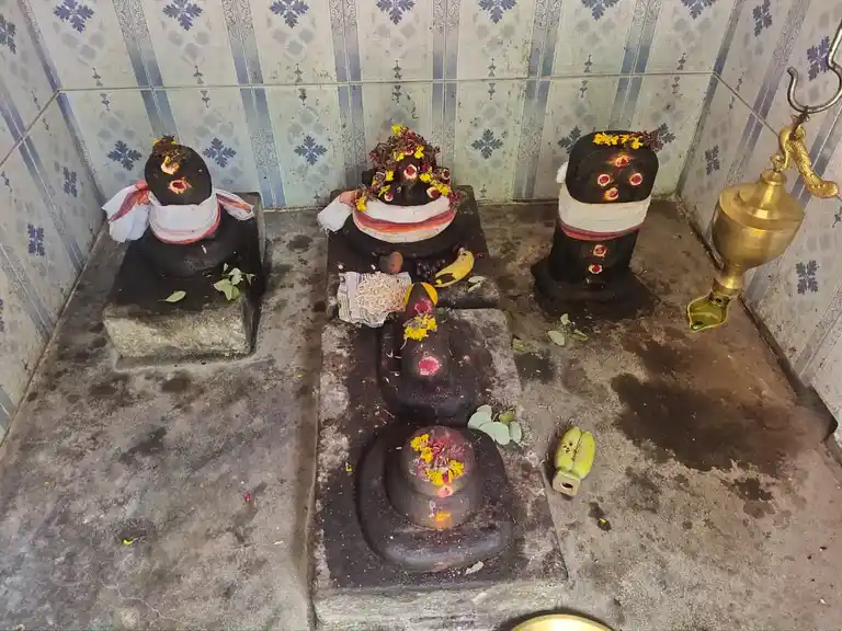 Arulmigu Ulaga Muluthudaiya Ayyanar Temple, Kallankudi - 630104 அருள்மிகு. உலக முழுதுடைய அய்யனார் திருக்கோயில், Kallankudi - 630104, Sivagangai - Ancient Temple Architecture and History Image 5