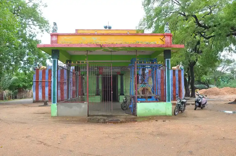 Arulmigu Ulagamman Temple, Ottapidaram - 628401 அருள்மிகு உலகம்மன் திருக்கோயில், Ottapidaram - 628401, Thoothukudi - Ancient Temple Architecture and History Image 2