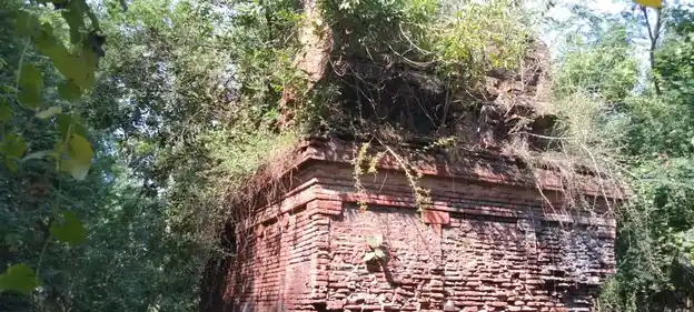 Arulmigu Ulagamudiyamman, Kaliyamman Temple, Koothur - 611104 அருள்மிகு உலகமுடியம்மன், காளியம்மன் திருக்கோயில், Koothur - 611104, Nagapattinam - Ancient Temple Architecture and History Image 3