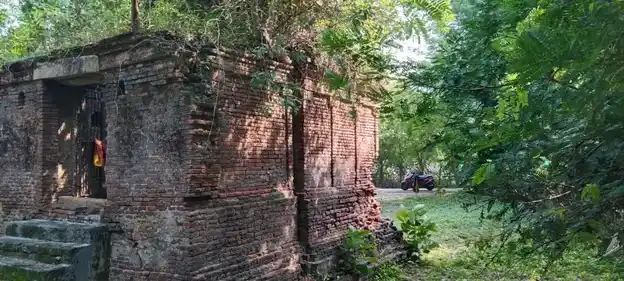 Arulmigu Ulagamudiyamman, Kaliyamman Temple, Koothur - 611104 அருள்மிகு உலகமுடியம்மன், காளியம்மன் திருக்கோயில், Koothur - 611104, Nagapattinam - Ancient Temple Architecture and History Image 4