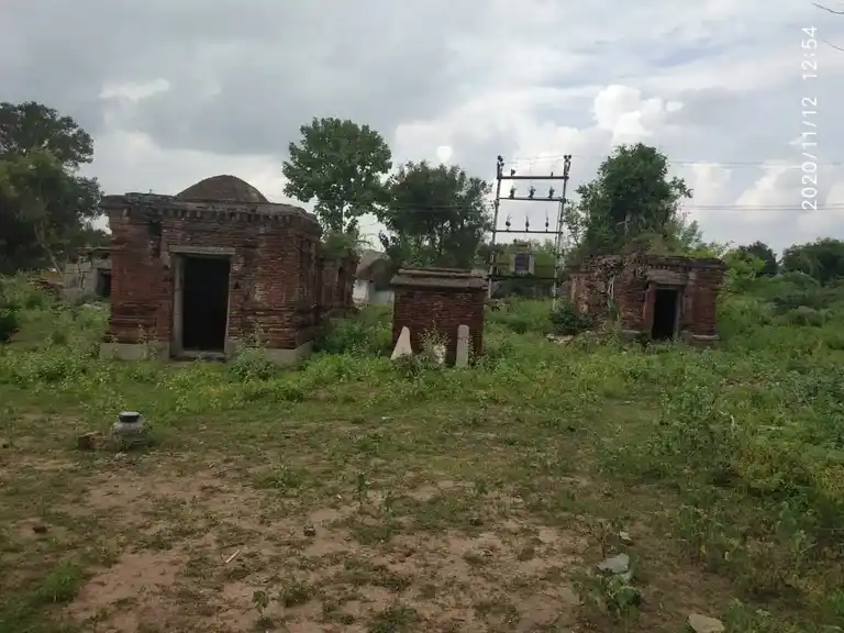 Arulmigu Ulaganathaswamy Temple, Pandagapadi - 621117 Arulmigu Ulaganathaswamy Temple, Pandagapadi - 621117, Perambalur - Ancient Temple Architecture and History Image 3