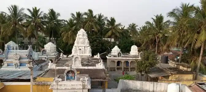 Arulmigu Ulaganayagi Amman Temple, Valady - 621218 Arulmigu Ulaganayagi amman Temple, Valady - 621218, Thiruchirappalli - Ancient Temple Architecture and History Image 4