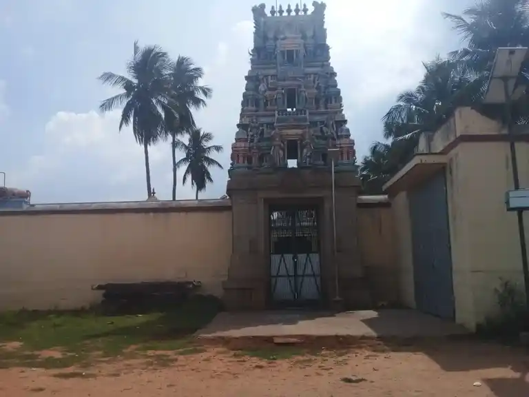 Arulmigu Ulaganayagiyamman Temple, Kulipirai - 622402 அருள்மிகு உலக நாயகி அம்மன் திருக்கோயில், Kulipirai - 622402, Pudukkottai - Ancient Temple Architecture and History Image 2