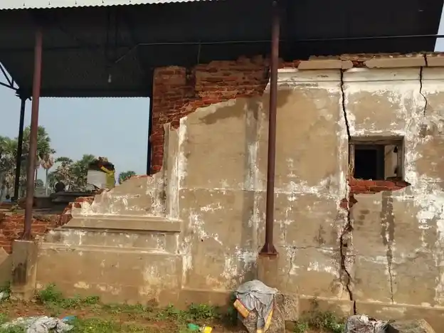 Arulmigu Ulageshwarar Temple, Thalirmarunkoor - 623407