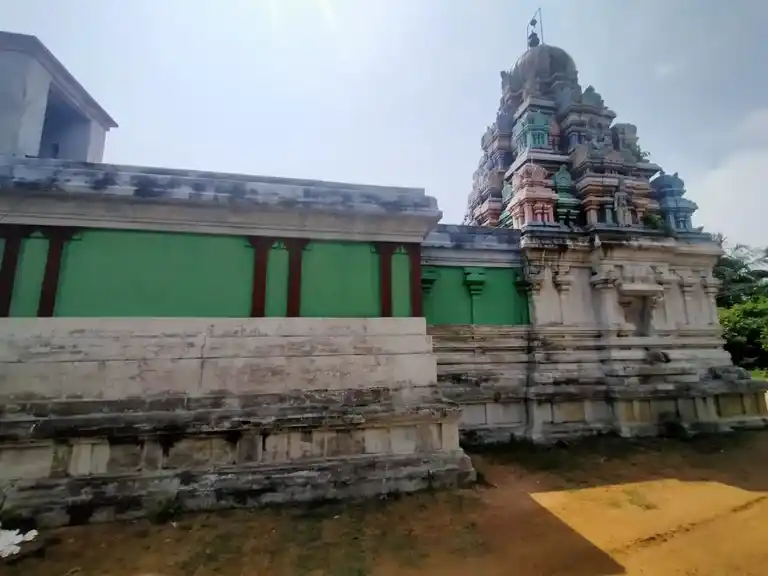 Arulmigu Ulahalantha Perumal Temple, Kannathankudi - 614625 Arulmigu Ulahalantha perumal Temple, Kannathankudi - 614625, Thanjavur - Ancient Temple Architecture and History Image 4