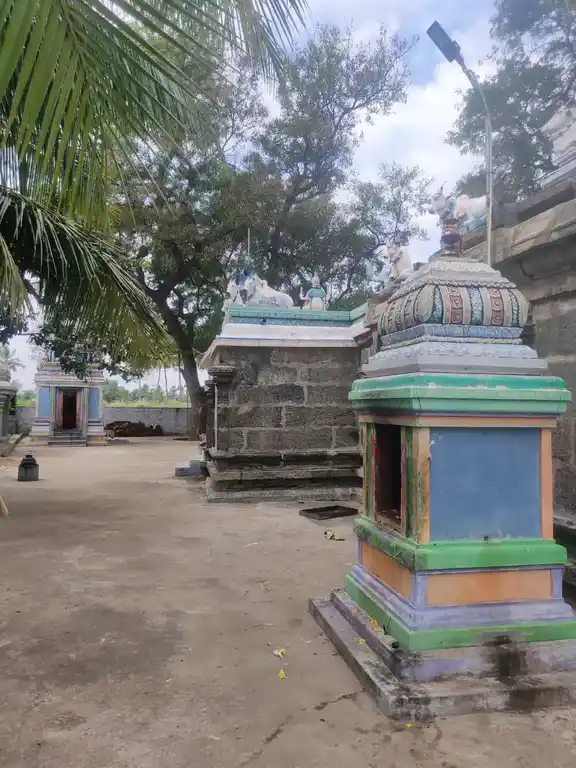 Arulmigu Ulgeshwarar Temple, Thesavilaku - 636306 அருள்மிகு உலகேஸ்வரர் திருக்கோயில், Thesavilaku - 636306, Salem - Ancient Temple Architecture and History Image 5