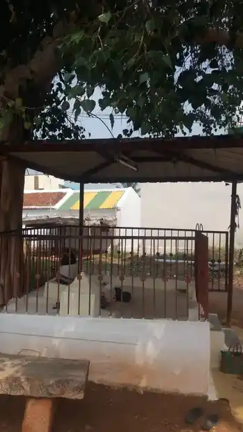 Arulmigu Ullur Nalla Vinayagar Temple, Sullipalayam - 638057 அருள்மிகு உள்ளூர் நல்ல விநாயகர் திருக்கோயில், சுள்ளிபாளையம் - 638057, Erode - Ancient Temple Architecture and History Image 4