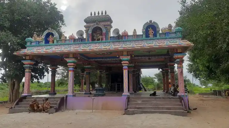Arulmigu Ulluvur Amman Temple, Kuruvanmedu - 603204 அருள்மிகு உள்ளவூர் அம்மன் திருக்கோயில், Kuruvanmedu - 603204, Chengalpattu - Ancient Temple Architecture and History Image 4