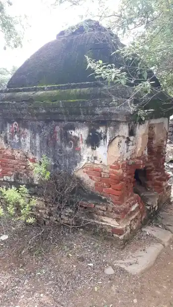 Arulmigu Umamaheswarar Temple, Jamine Ellampalli - 637210 அருள்மிகு உமாமகேஸ்வரர் திருக்கோயில், Jamine Ellampalli - 637210, Namakkal - Ancient Temple Architecture and History Image 8