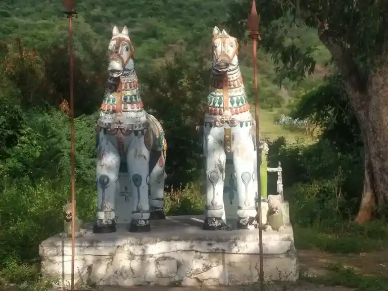 Arulmigu Upathaswamy Temple, Kudumalai - 636105 அருள்மிகு உப்பாத்தசுவாமி திருக்கோயில், Kudumalai - 636105, Salem - Ancient Temple Architecture and History Image 4