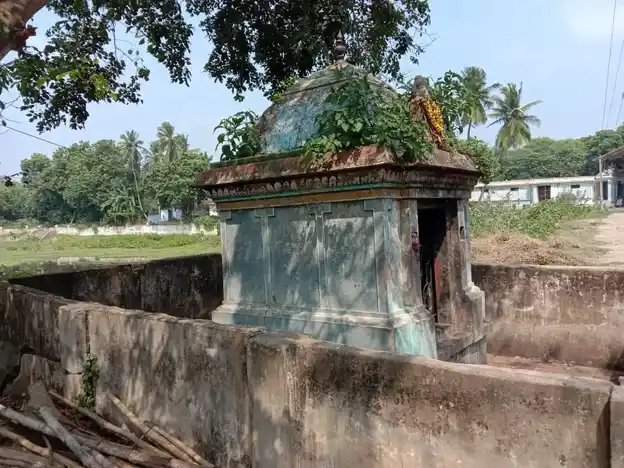 Arulmigu Uppli Pillaiyar Temple, Peravoor - 612203 அருள்மிகு உப்பிலி பிள்ளையார் திருக்கோயில், பேராவூர் - 612203, Mayiladuthurai - Ancient Temple Architecture and History Image 2