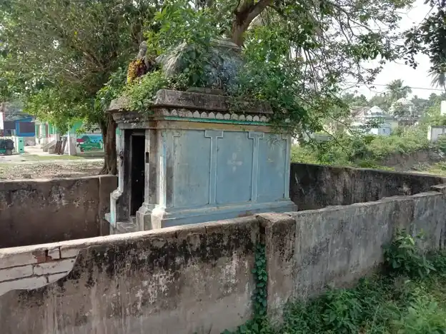 Arulmigu Uppli Pillaiyar Temple, Peravoor - 612203 அருள்மிகு உப்பிலி பிள்ளையார் திருக்கோயில், பேராவூர் - 612203, Mayiladuthurai - Ancient Temple Architecture and History Image 3