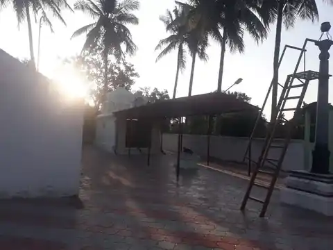 Arulmigu Uradivinayagar Temple, V.Vadamalaipalayam - 641664 அருள்மிகு ஊரடி விநாயகர் திருக்கோயில், V.Vadamalaipalayam - 641664, Tiruppur - Ancient Temple Architecture and History Image 3