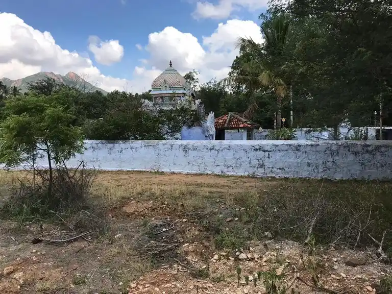Arulmigu Urali Karuppanasamy Temple, E.Pandangudi, E.Pandangudi - 625103