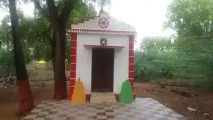 Arulmigu Uruvadi Ayyanar Temple, Sundankottai - 628714 அருள்மிகு உருவடி அய்யனார் திருக்கோயில், சுண்டங்கோட்டை - 628714, Thoothukudi - Ancient Temple Architecture and History Image 2