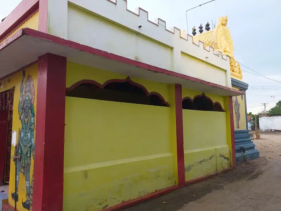 Arulmigu Utchi Makaliamman Temple, Athithiravidar Kudiiruppu, Kulasekarapattanam - 628206 அருள்மிகு உச்சினி மாகாளியம்மன் திருக்கோயில், Athithiravidar Kudiiruppu, Kulasekarapattanam - 628206, Thoothukudi - Ancient Temple Architecture and History Image 2
